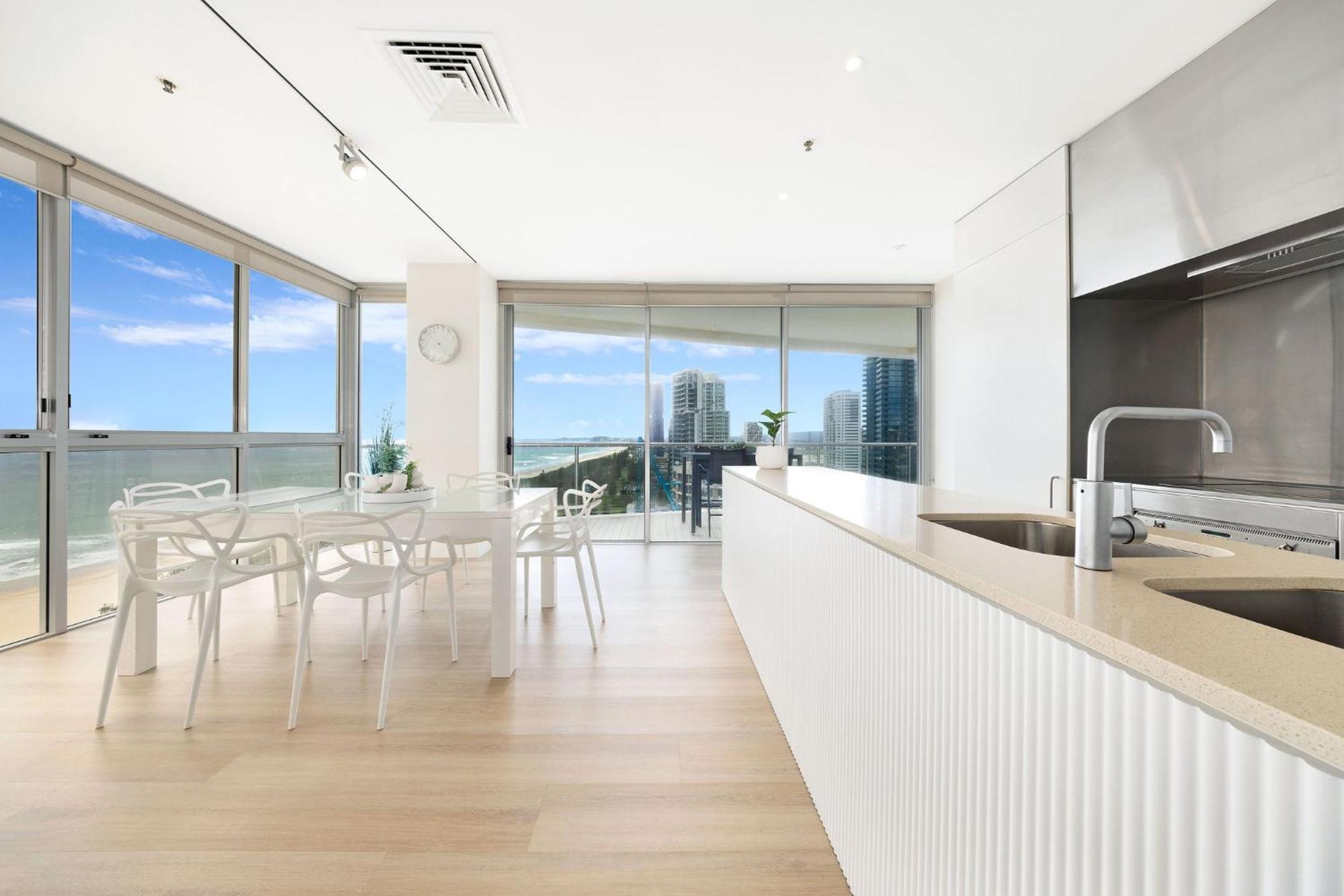 ULTIQA Air On Broadbeach Gold Coast Exterior foto